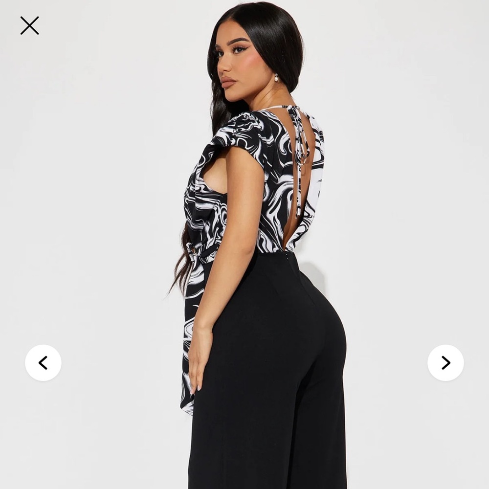 Fashion Nova Black Wide Leg Pants with Flowing Silhouette